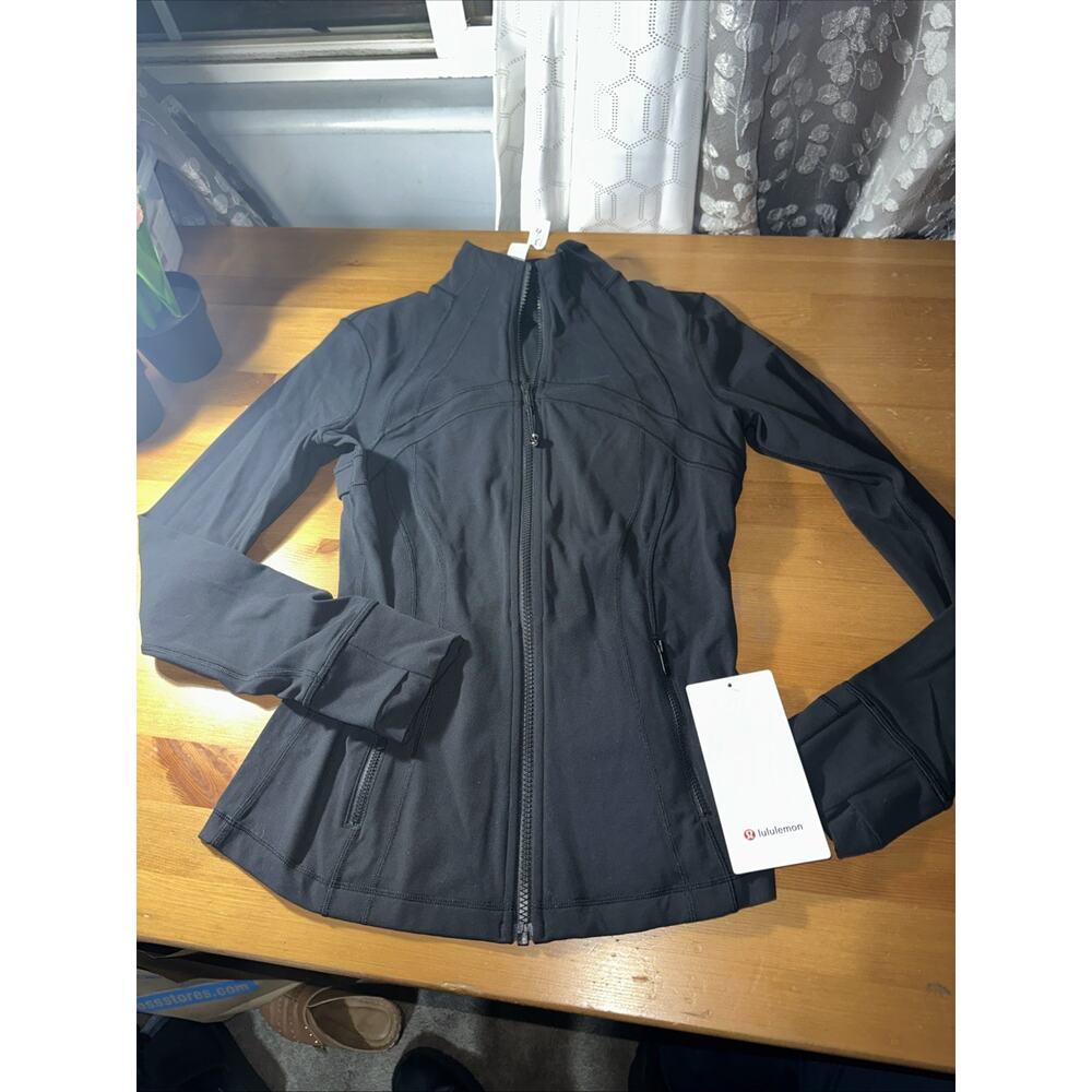 New Lululemon Define Jacket *Nulu ™ Size 8 medium All Black